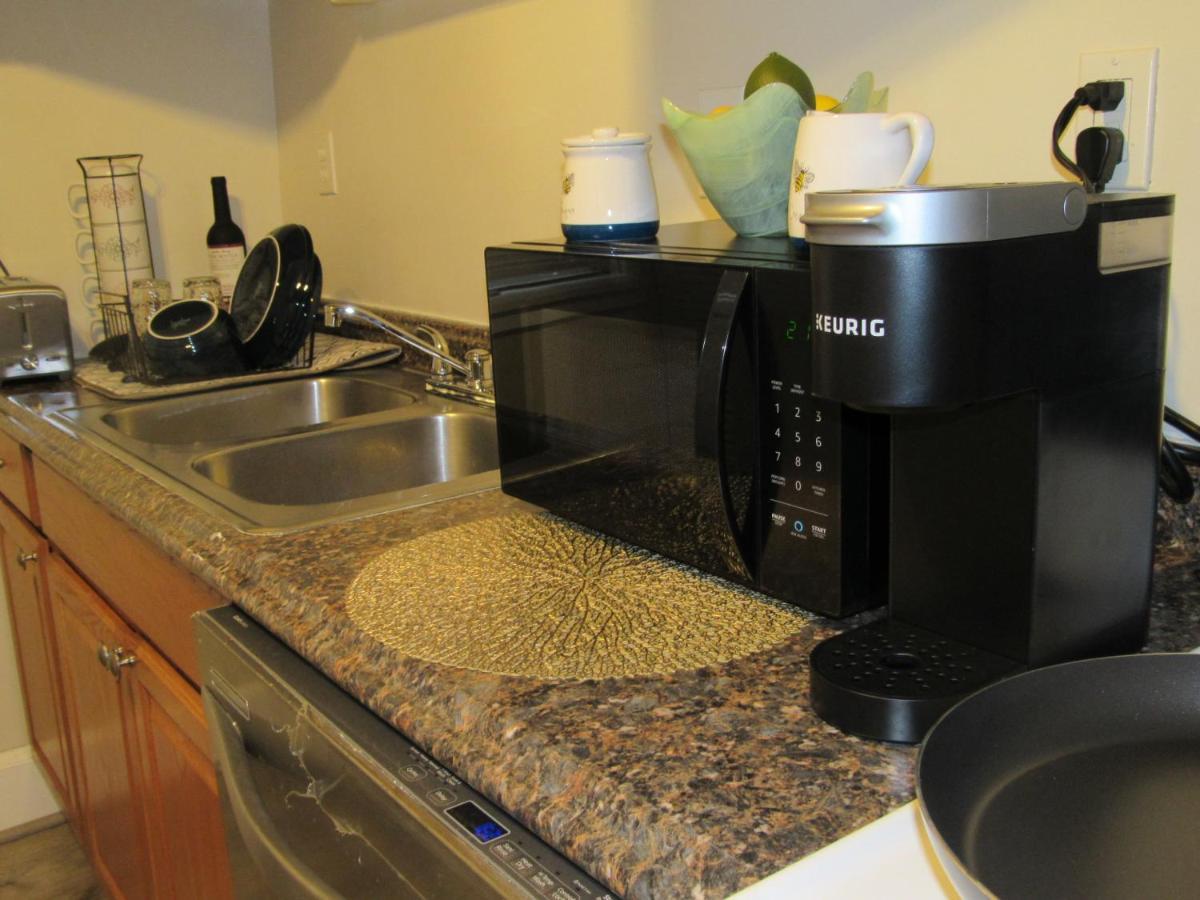 Located In The Noma-Gallaudet Neighborhood Apartment Washington Ngoại thất bức ảnh