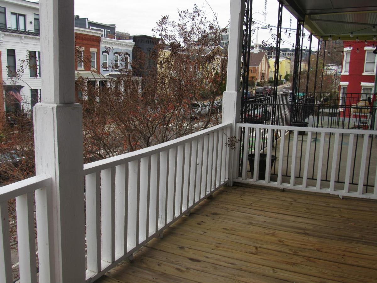 Located In The Noma-Gallaudet Neighborhood Apartment Washington Ngoại thất bức ảnh